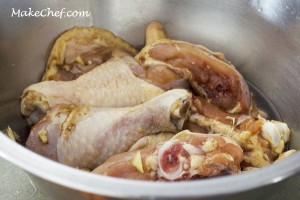 Marinate the chicken thighs with garlic and 2 tablespoons of soya sauce for about 30 minutes